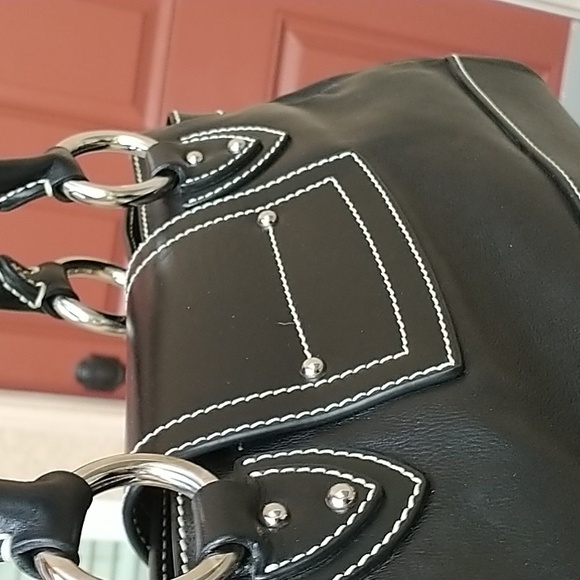 Marc Jacobs Vintage  Contrast Stitches Black Turlock Leather Bag - Picture 12 of 17